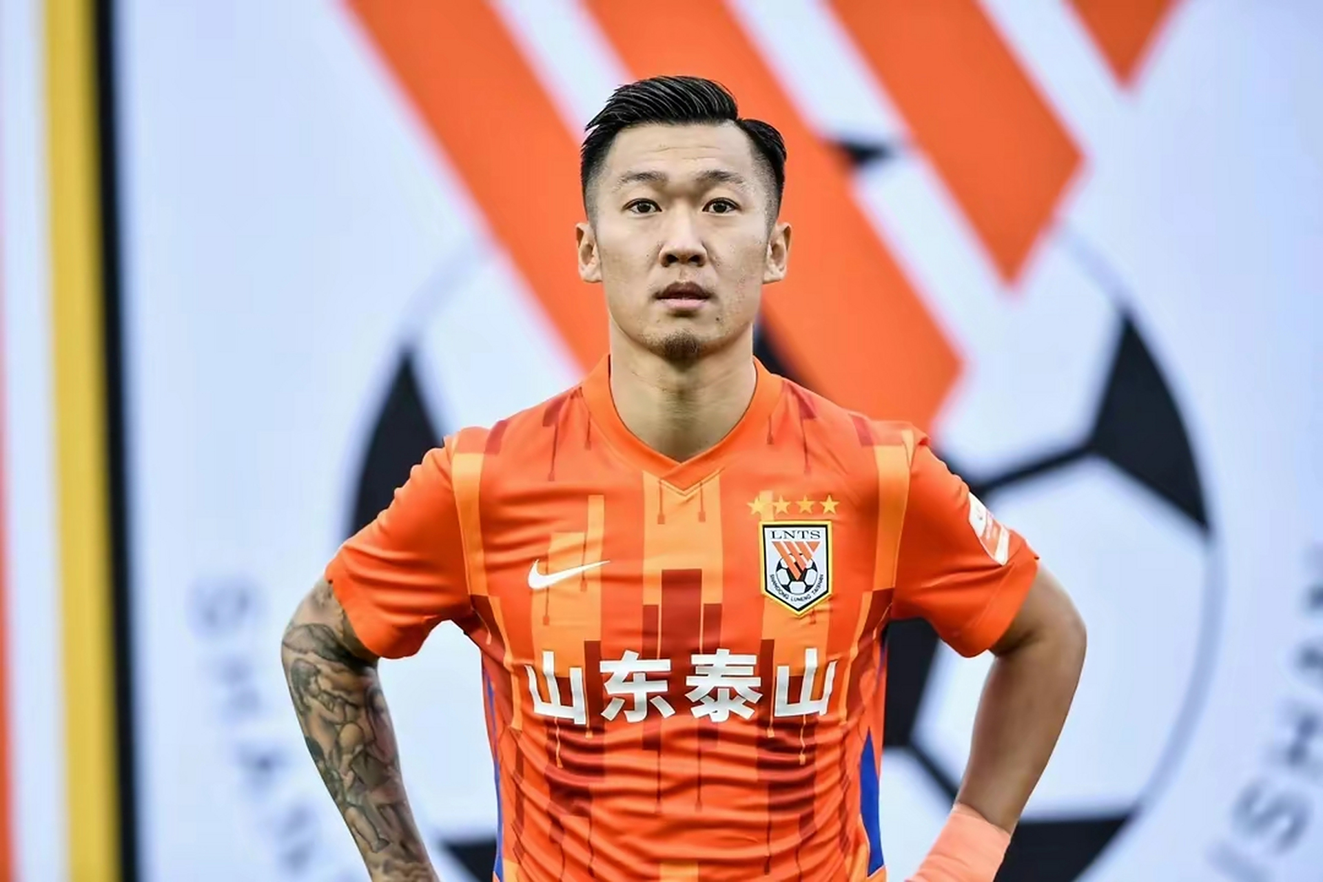 关于上海上港实力碾压，中超豪门一路高歌猛进的信息