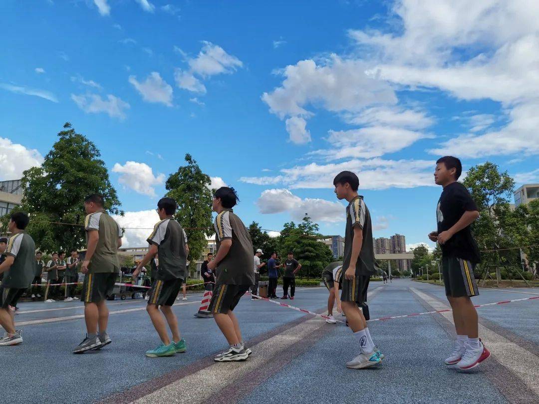 擦燃热情，体育场上的战争始于无声的简单介绍