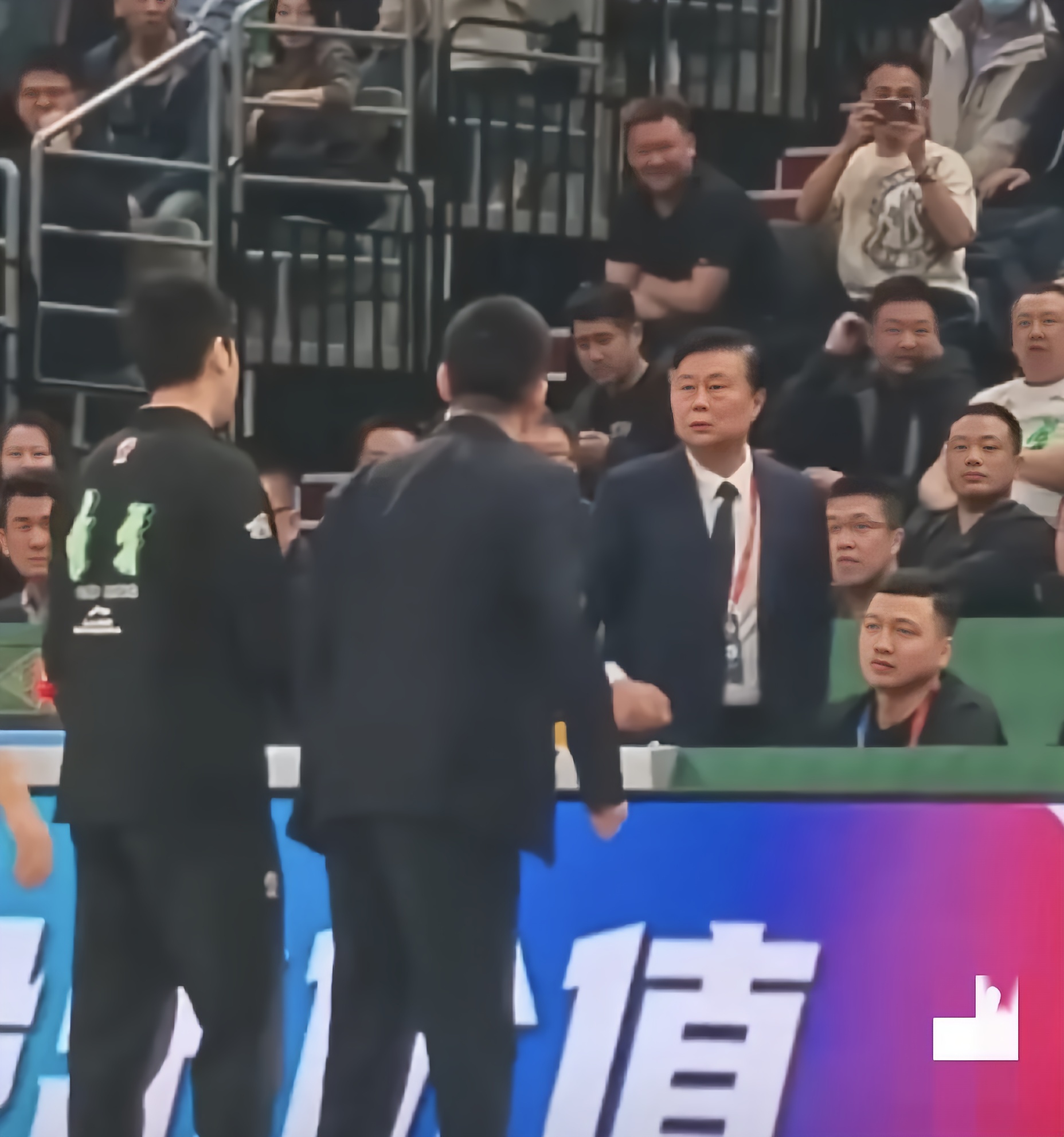 爱游戏下载-安徽男篮力克对手，主场再获胜利