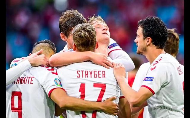 丹麦队在比赛中完美展现团队合作