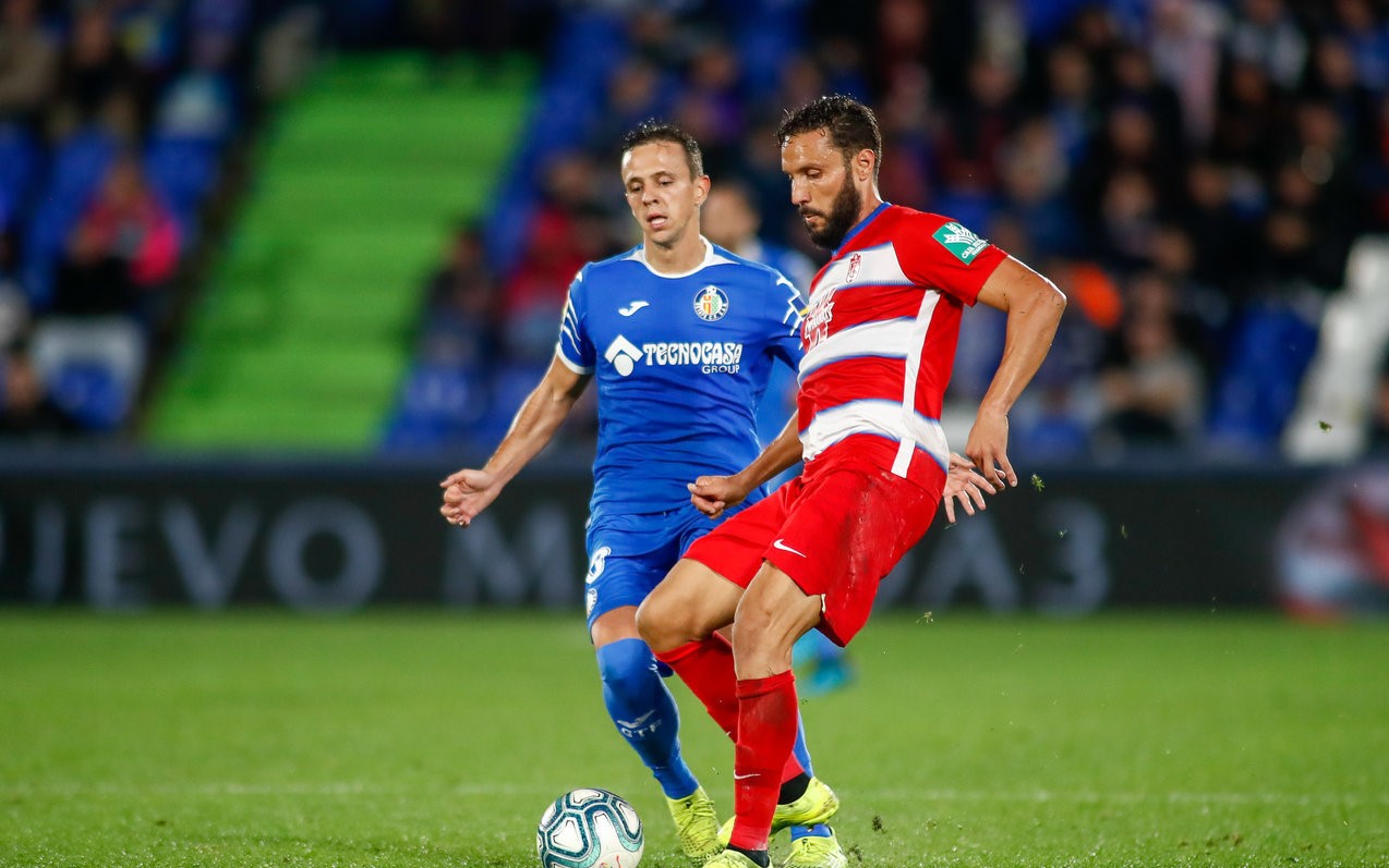 爱游戏平台-马洛卡客场战胜对手，成功逆转积分榜形势