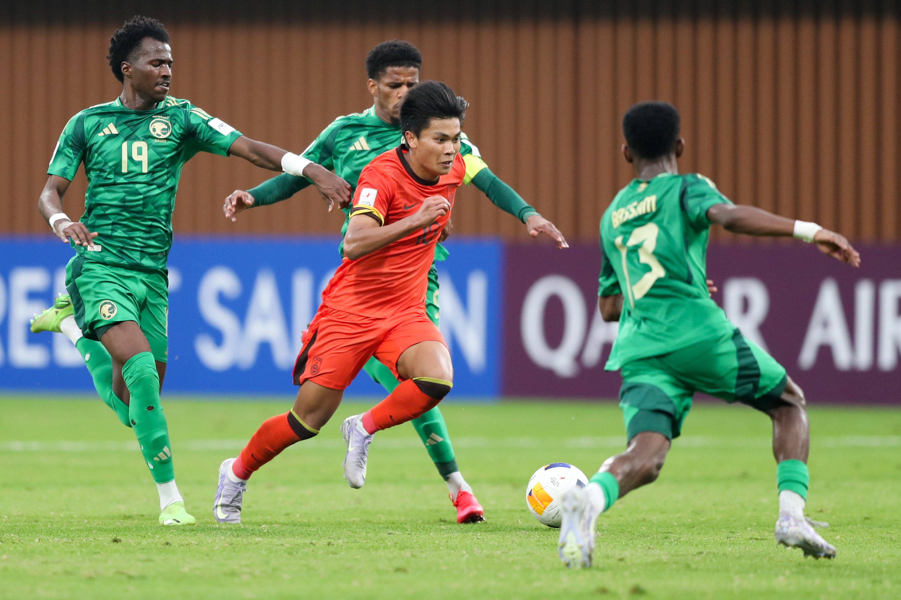 爱游戏登录入口-关于非洲球队意气风发，挑战亚洲足球王国！的信息