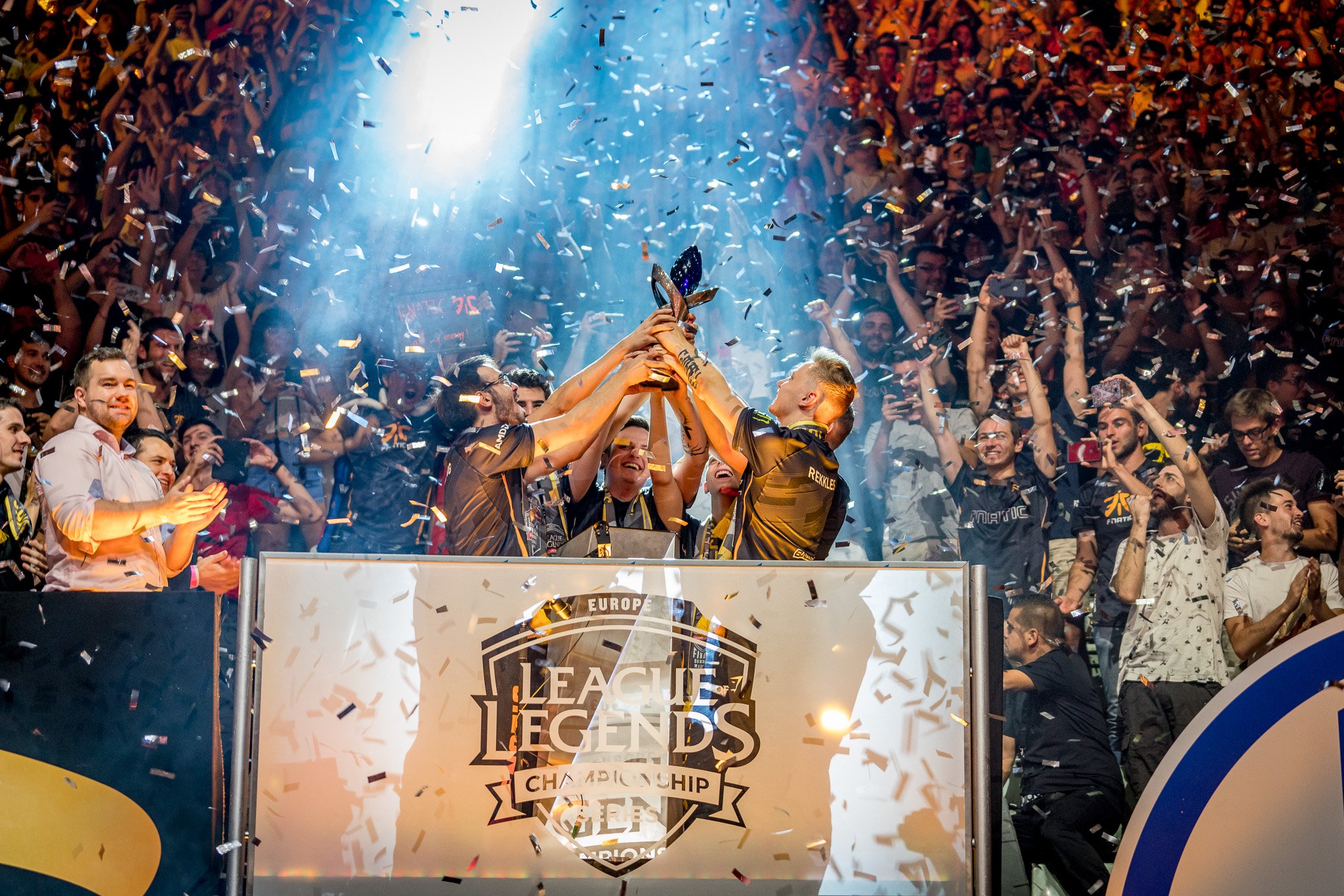 热门对决：欧洲球队争夺冠军荣耀的简单介绍