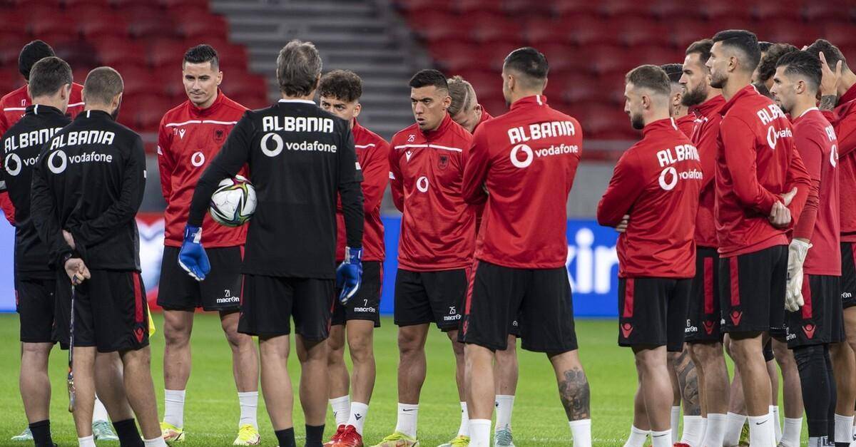 包含瑞士迎战爱尔兰队，双方都渴望胜利的词条