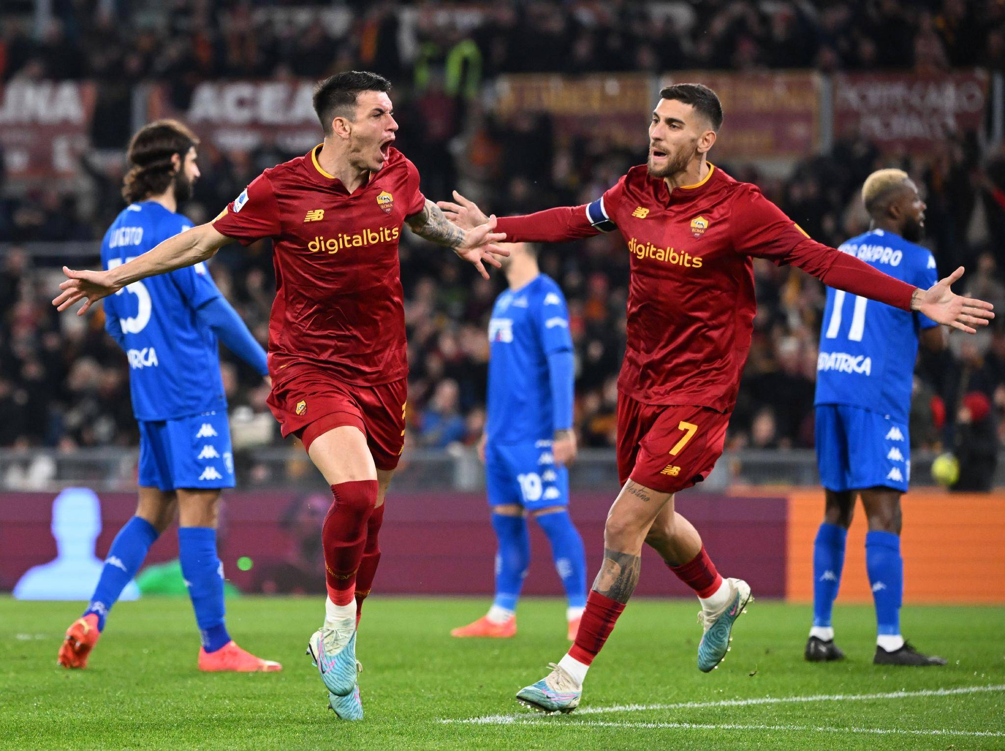 关于意大利队精彩发挥，斩获四强战资格的信息