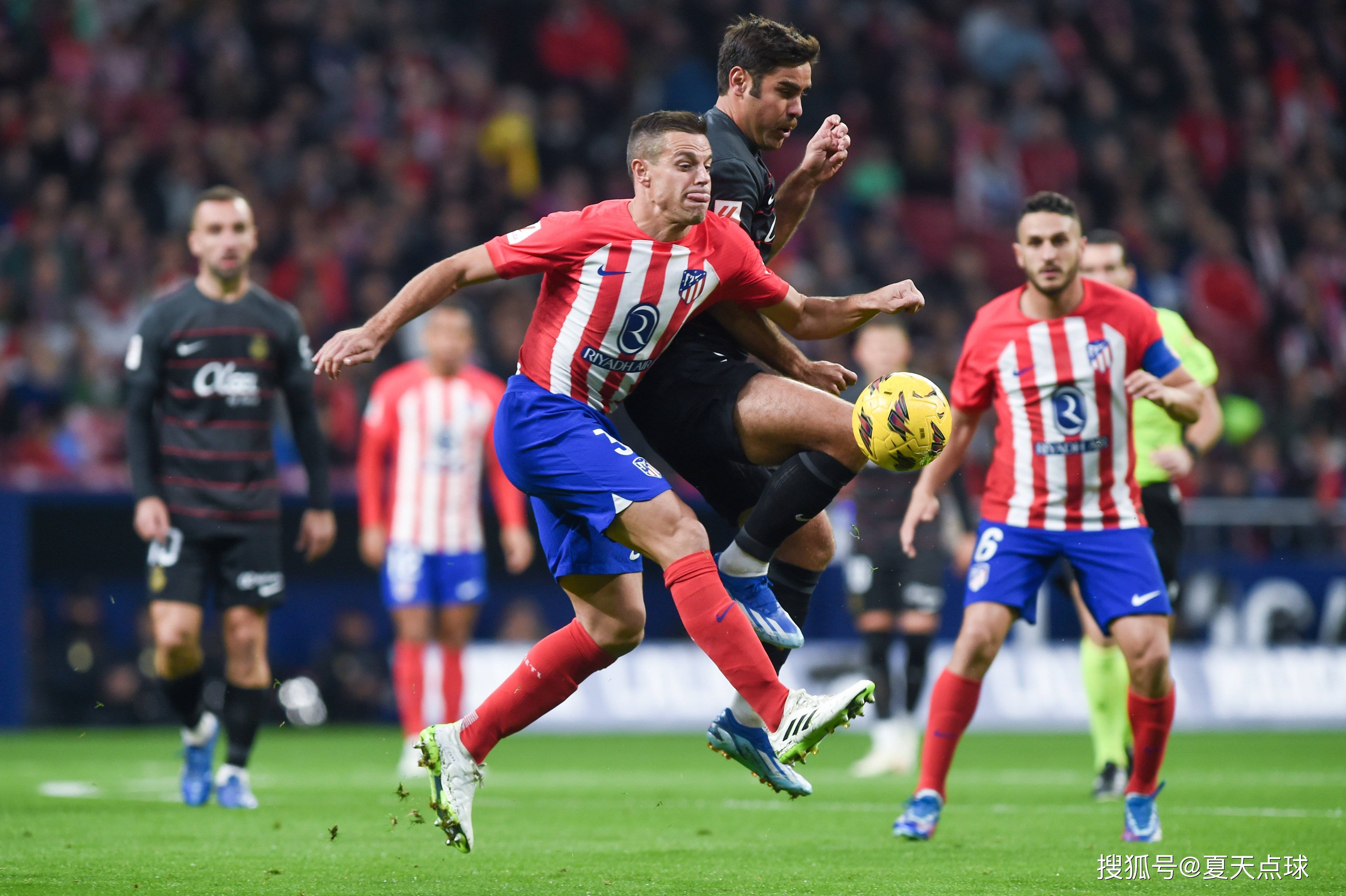 爱游戏娱乐-欧预赛比赛双方激烈对抗，斗志昂扬的简单介绍