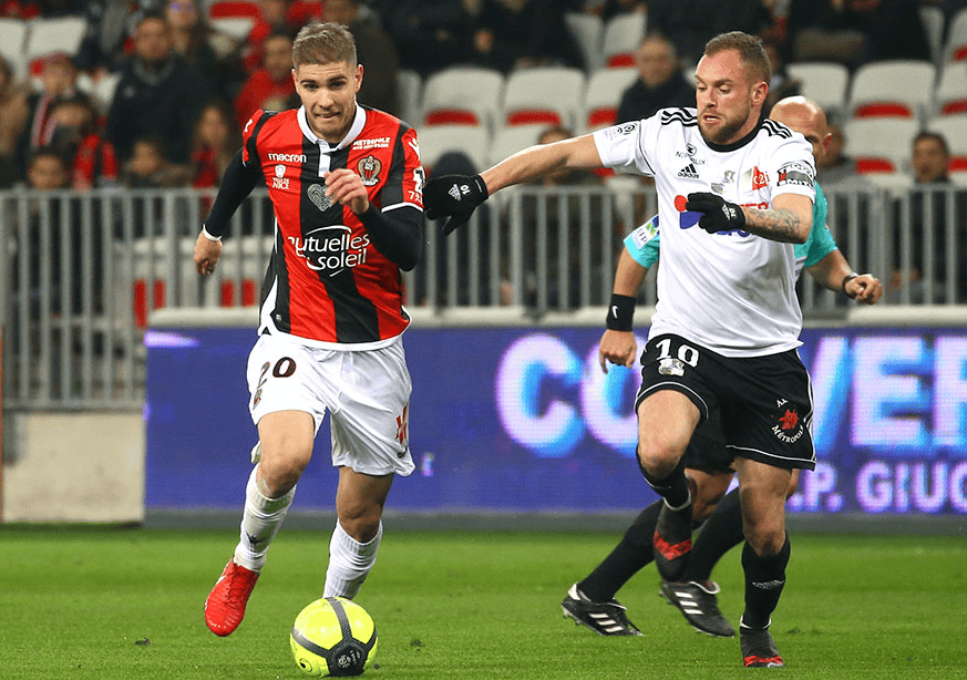 摩纳哥战胜南特，积分榜排名攀升