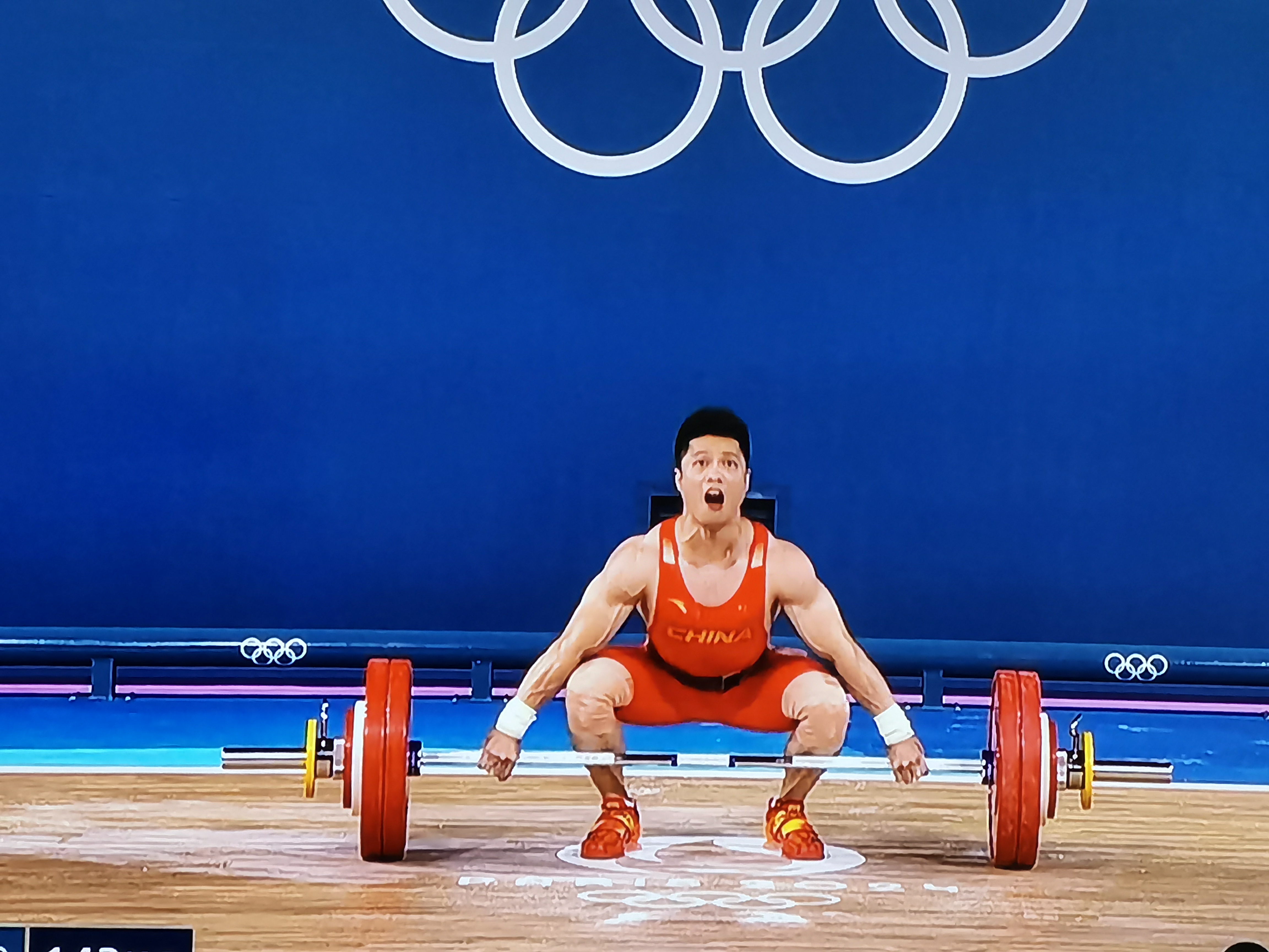 举重比赛俄罗斯选手力压群雄，称霸领奖台的简单介绍