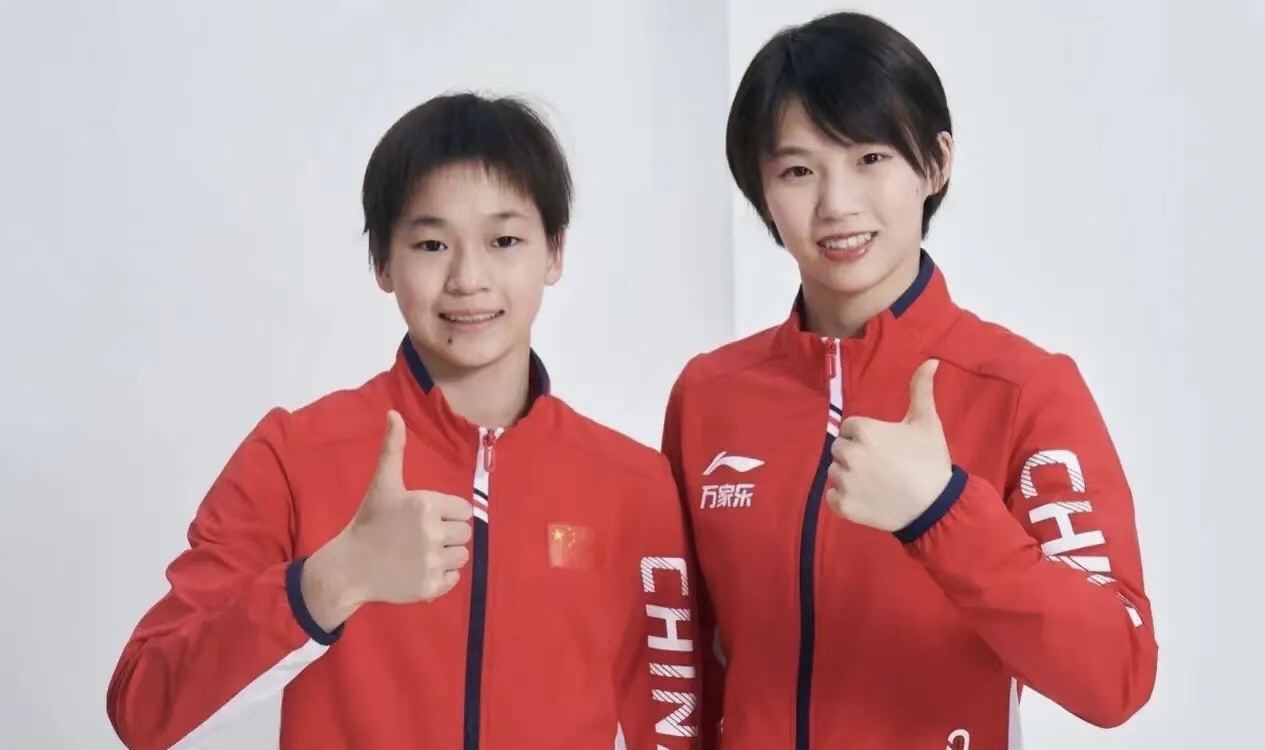 包含华沙联队一路领先，展现出色表现的词条