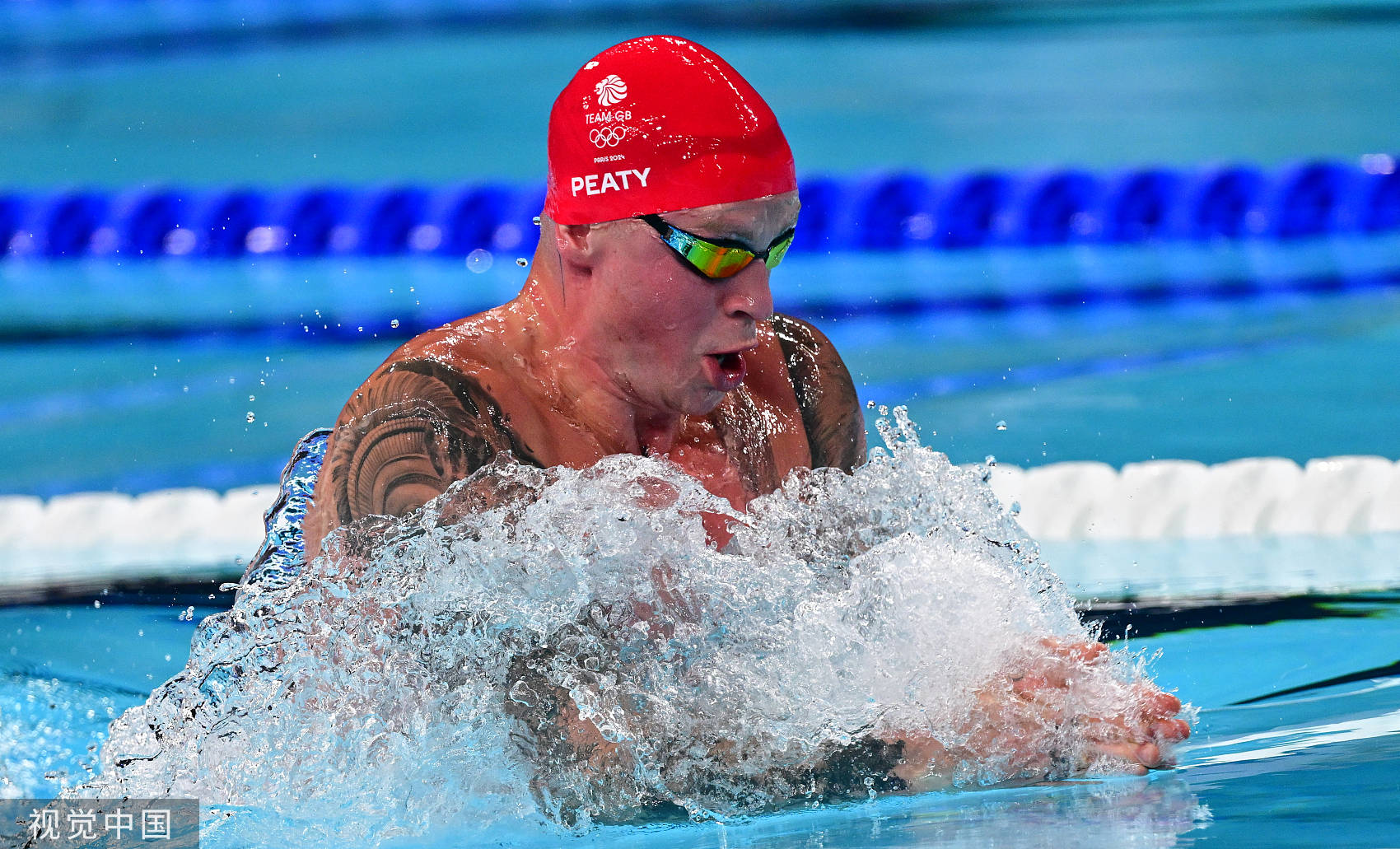 意大利选手在游泳男子蛙泳项目中突破记录取得冠军的简单介绍