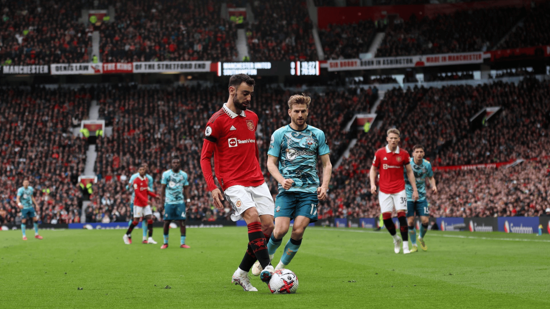 曼联主场逼平南安普顿，积分榜稍有下滑