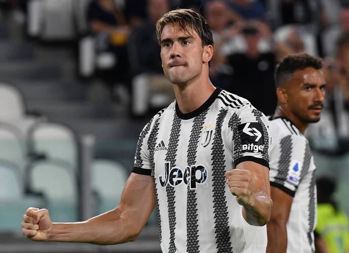 爱游戏入口-包含皇家马德里梅开二度，欧冠半决赛悬念重重的词条