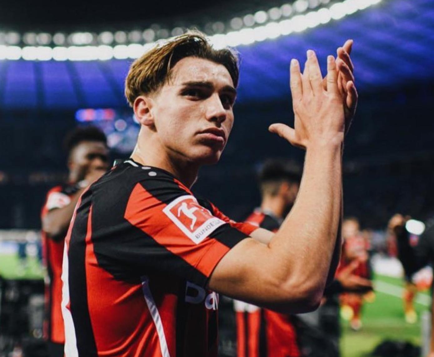 爱游戏课程-关于巴萨对桑切斯表达兴趣，或将重返诺坎普效力的信息